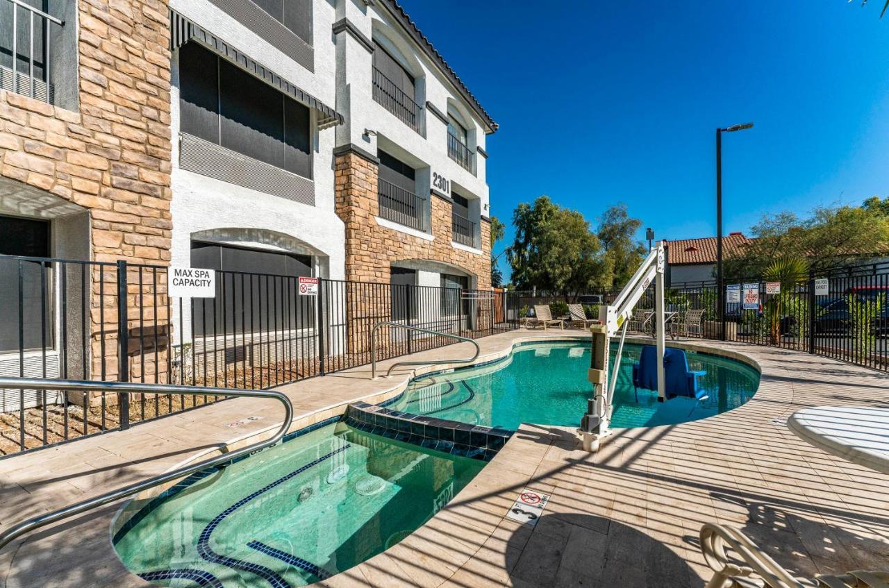 Metro Tempe Apartments Studio W Two King Beds المظهر الخارجي الصورة